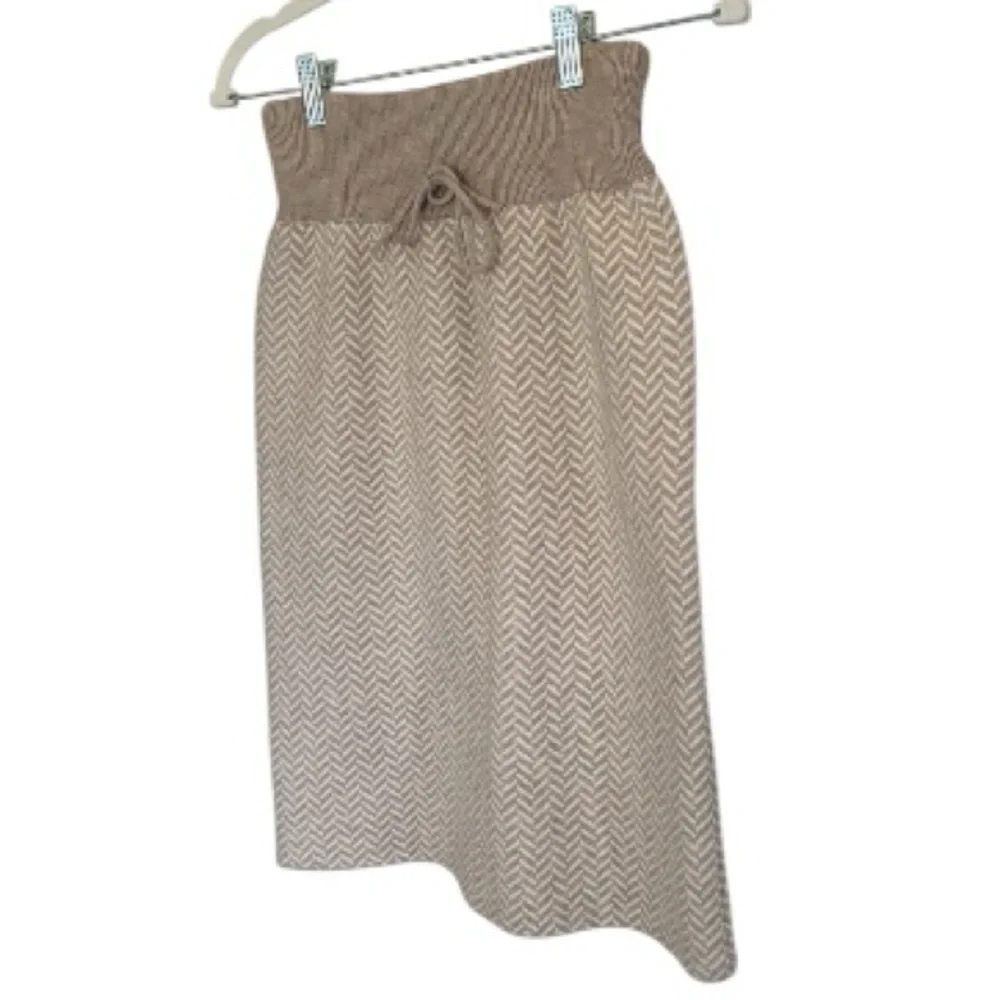 Pistache Neutral Herringbone Skirt - Beige - Size M